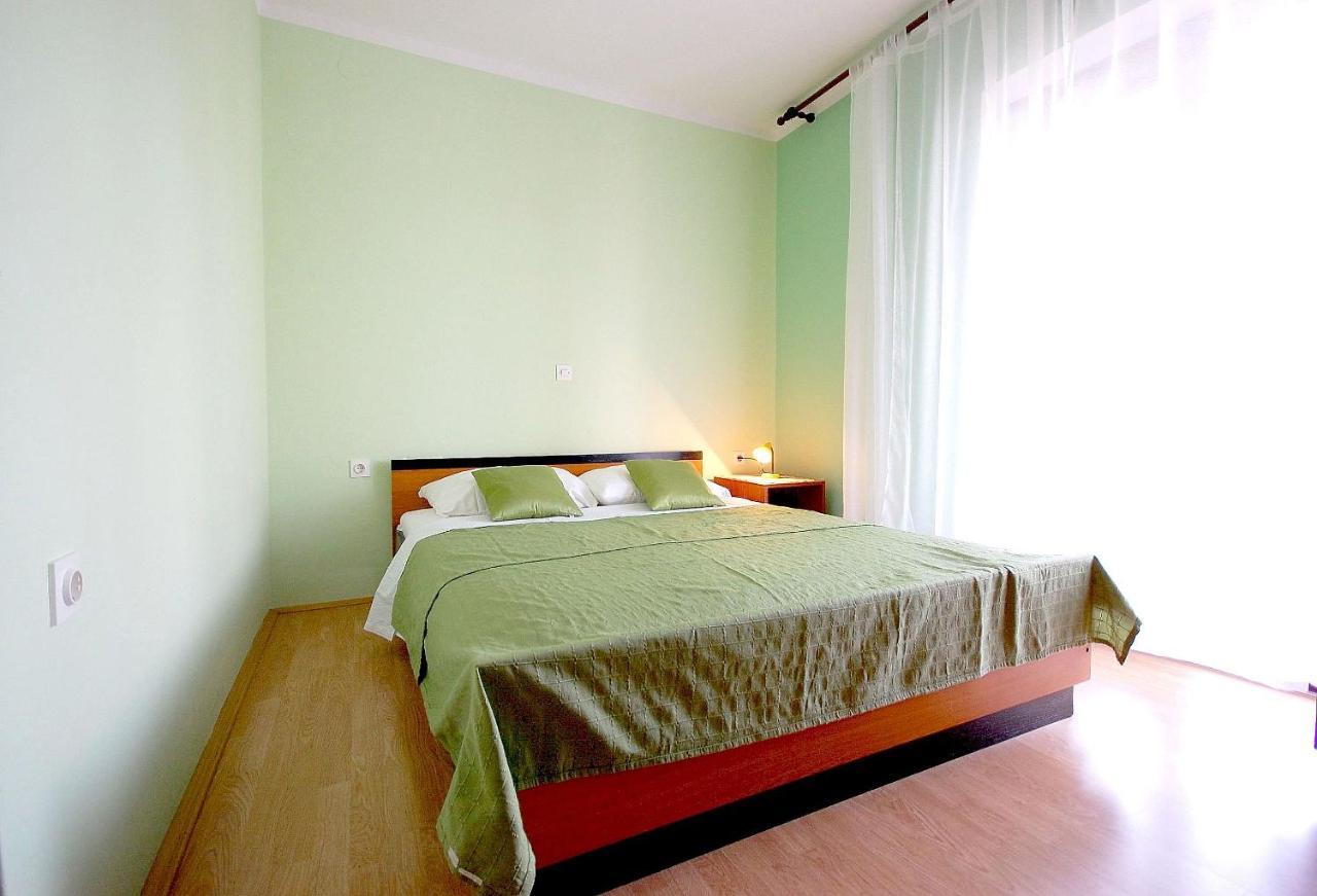 Apartment Ivan By El-Pi Tours Malinska Zewnętrze zdjęcie