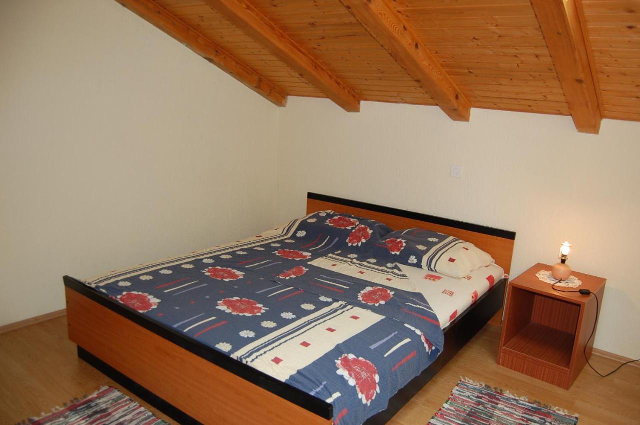 Apartment Ivan By El-Pi Tours Malinska Zewnętrze zdjęcie