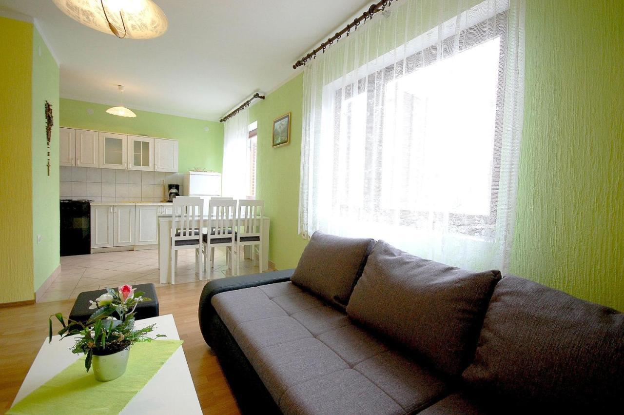 Apartment Ivan By El-Pi Tours Malinska Zewnętrze zdjęcie